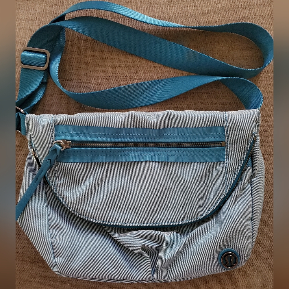 Lululemon Festival Bag
